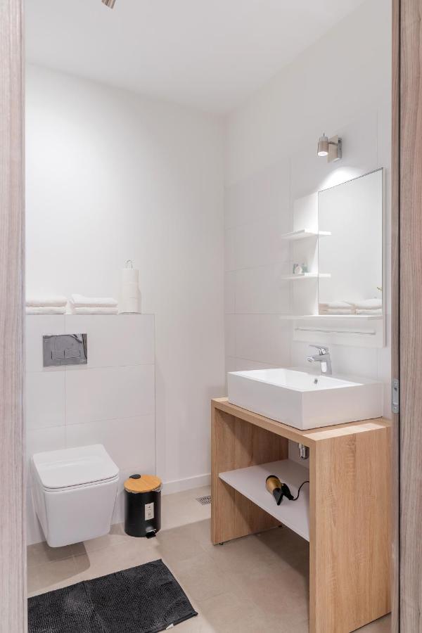 Atlas Unirii: Upscale Flats In The Heart Of Bucharest! Apartment *